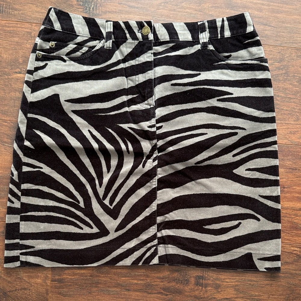 Boden classic Five Pocket Black and Gray Zebra Mini Skirt 8